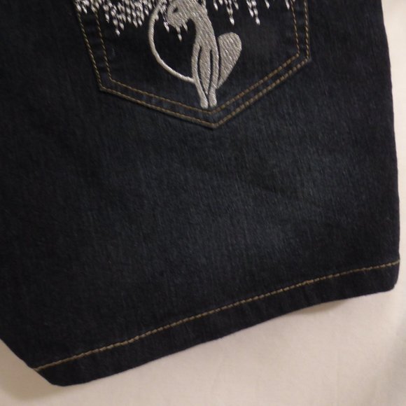 BABY PHAT GIRLS, size 16, stretch, denim shorts, sequin design back pockets BNWT - Picture 16 of 16